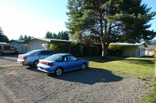 1052-1078 Clearview Ave in Salem, OR - Building Photo - Building Photo