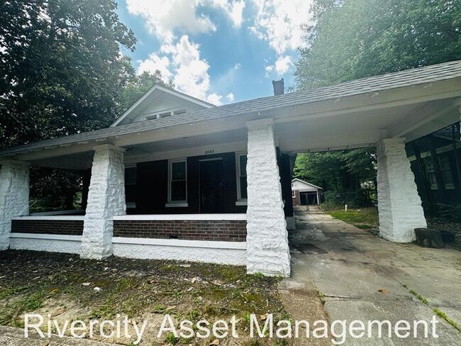 2093 Lamar Ave in Memphis, TN - Building Photo - Building Photo