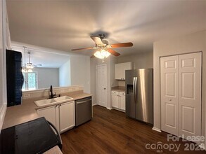 15732 Circlegreen Dr in Charlotte, NC - Building Photo - Building Photo