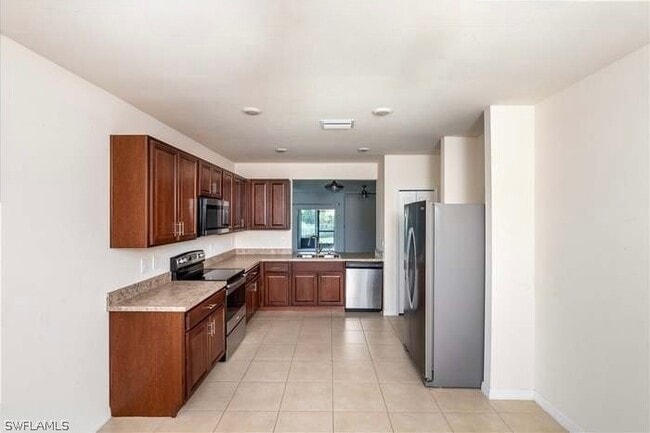 property at 2802 40th St SW