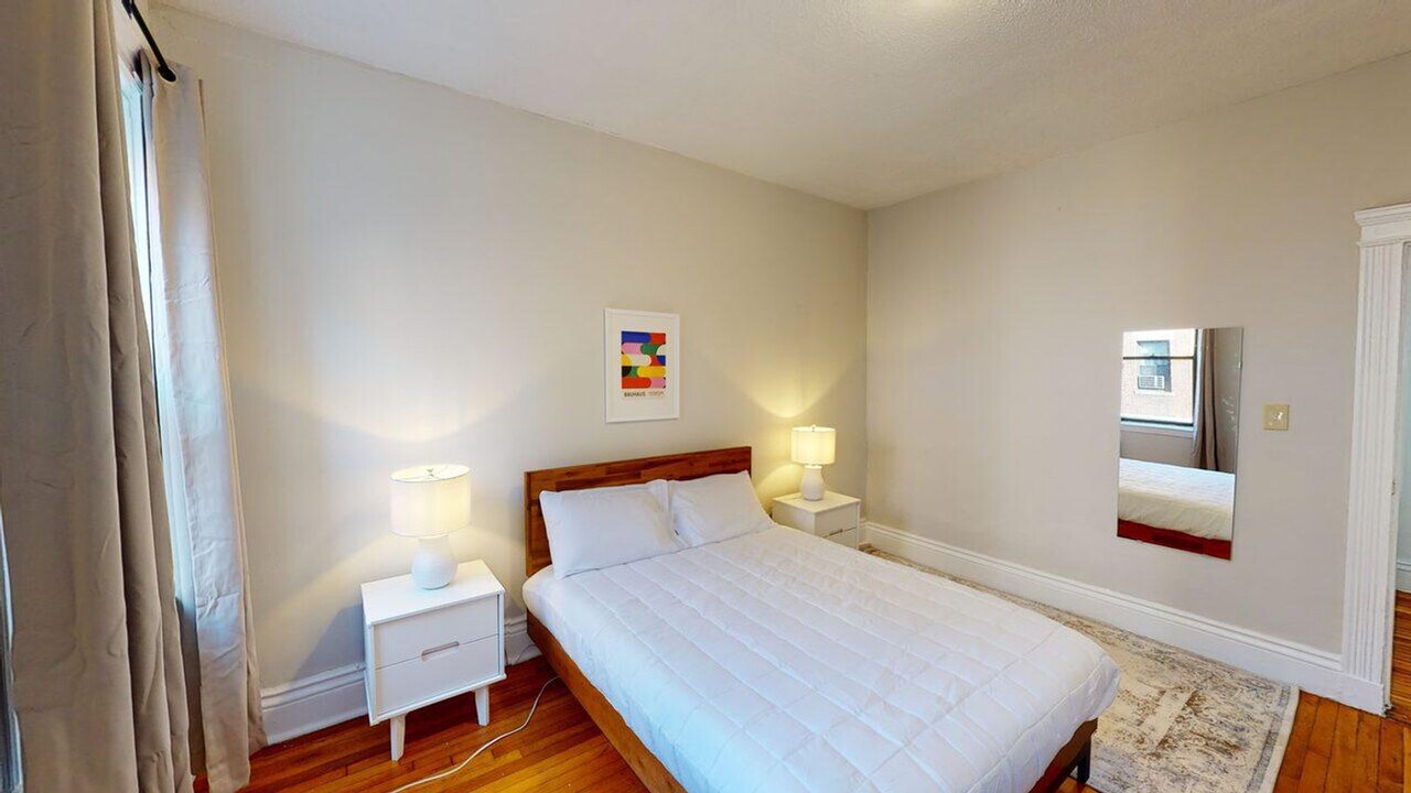31 Queensberry St in Boston, MA - Building Photo