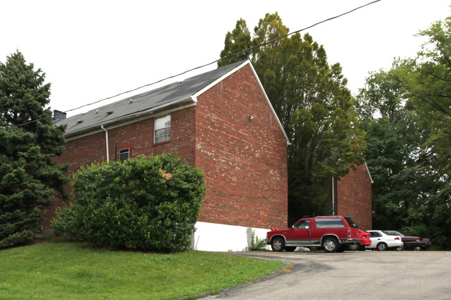 Culbertson Manor Apartments in New Albany, IN - Building Photo - Building Photo