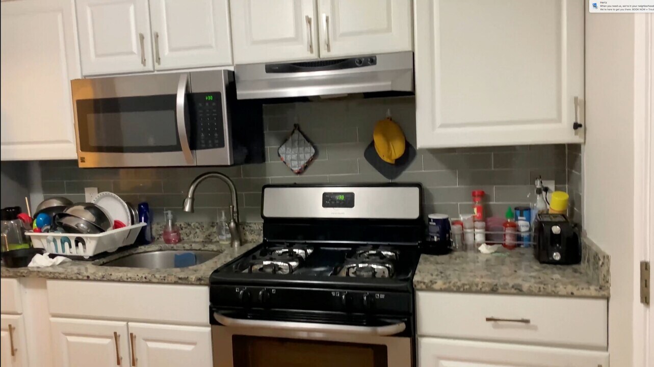 712 Shawmut Ave, Unit 2 (1L) in Boston, MA - Foto de edificio