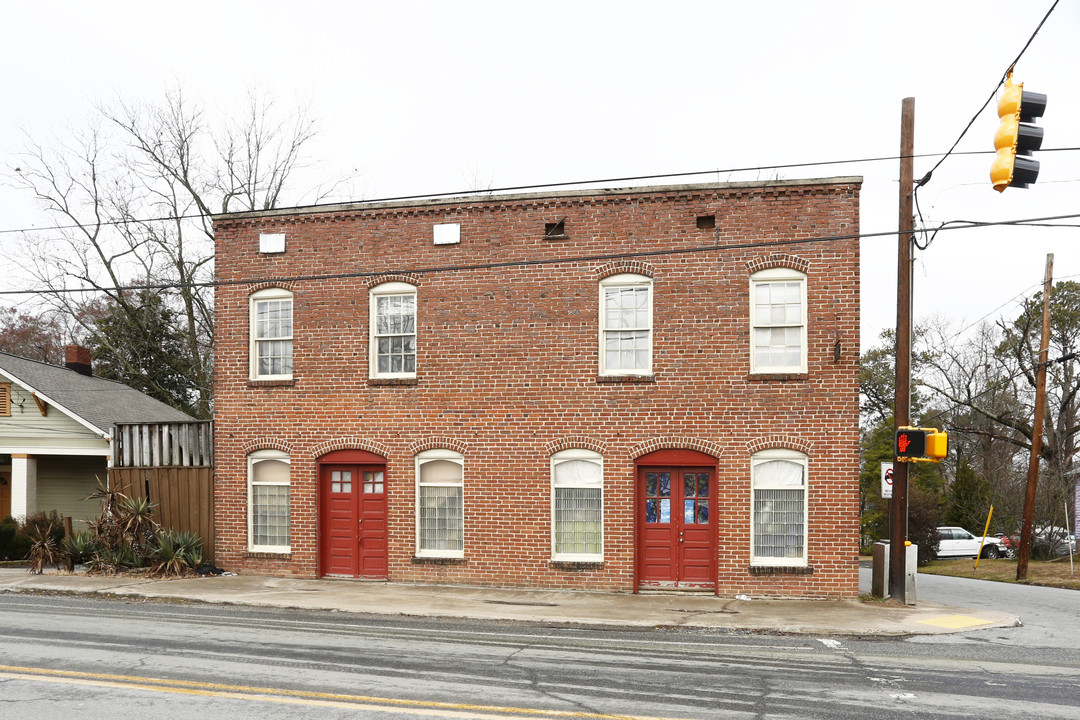 2080 Bolton Rd in Atlanta, GA - Foto de edificio