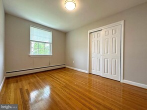 2630 West Chester Pike in Broomall, PA - Building Photo - Building Photo