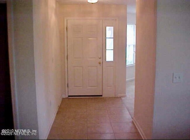 2896 Alaskan Way in Jacksonville, FL - Foto de edificio - Building Photo