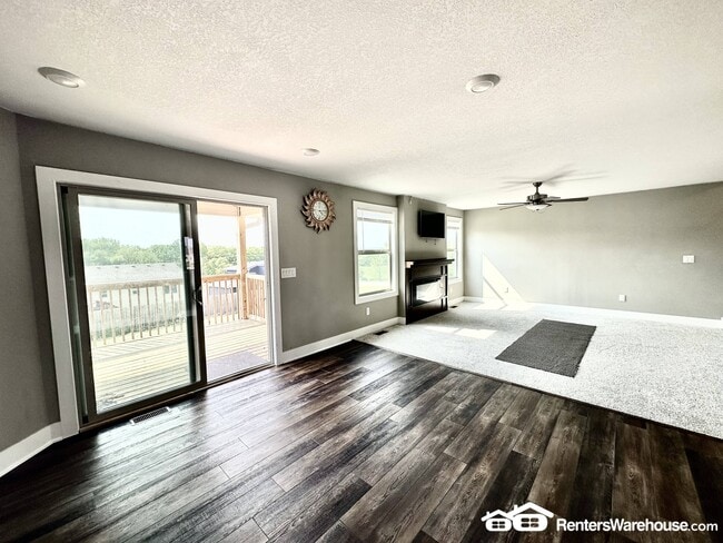 5308 St Andrews Cir in Des Moines, IA - Foto de edificio - Building Photo