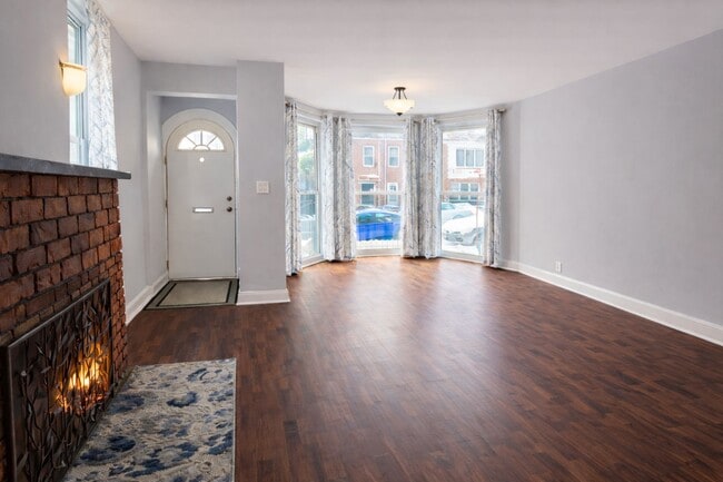 68-51-68-53 Clyde St in Queens, NY - Building Photo - Building Photo