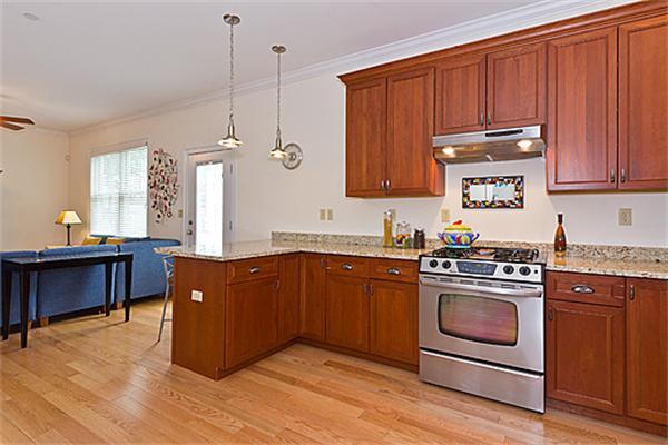 108 Gore St in Cambridge, MA - Building Photo