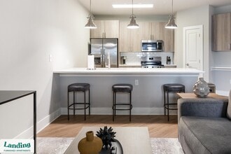 10800 Colonial Gtwy Dr, Unit 2-416 in Ft. Myers, FL - Foto de edificio - Building Photo