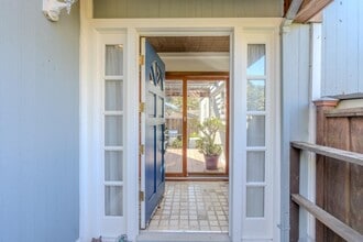 1448 Sunshine Valley Rd in Montara, CA - Building Photo - Building Photo