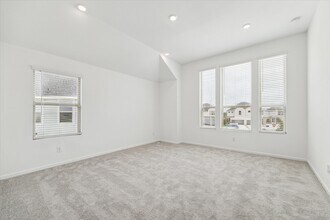 5518 Amber Brook Ln in Fulshear, TX - Foto de edificio - Building Photo