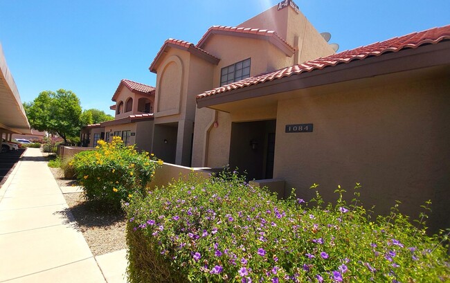 property at 8625 E Belleview Pl