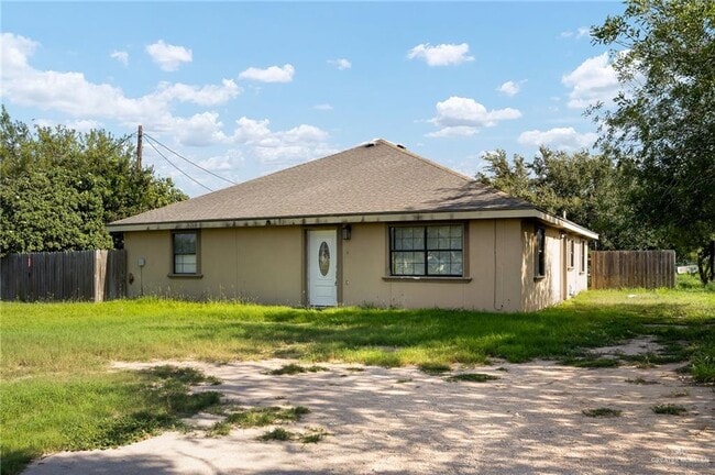 property at 17 Rio Revuelto Dr