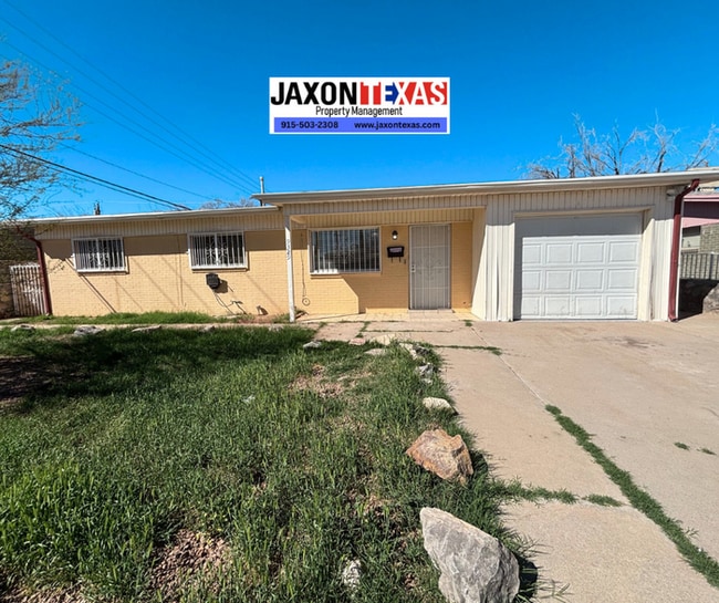 9329 Roanoke Dr in El Paso, TX - Building Photo - Building Photo