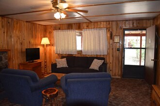 237 E White Mountain Blvd in Pinetop, AZ - Building Photo - Building Photo