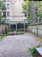 21-31-31 24th St in Queens, NY - Building Photo - Building Photo