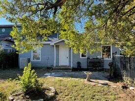 3218 SW 25th St in Oklahoma City, OK - Building Photo