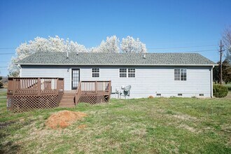 6494 Burlington Rd in Whitsett, NC - Building Photo - Building Photo