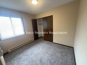 103 Grant in Bondurant, IA - Foto de edificio - Building Photo