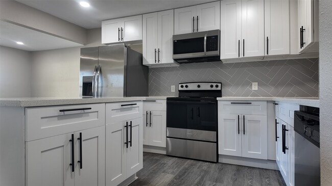 property at 917 Temple Dr