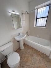 Pine North in Chicago, IL - Foto de edificio - Interior Photo