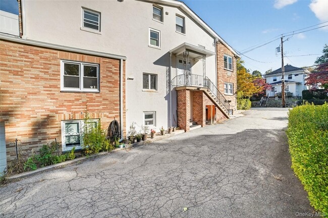 47 New Broadway in Sleepy Hollow, NY - Building Photo - Building Photo