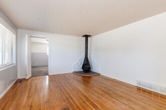 564 E 700 N in Brigham City, UT - Building Photo - Building Photo