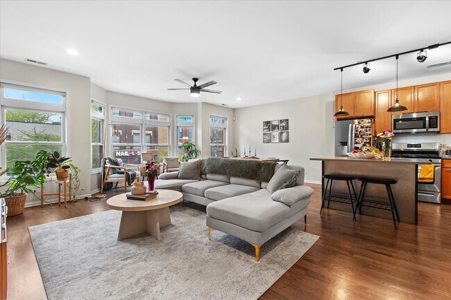 2209 W North Ave in Chicago, IL - Building Photo - Building Photo