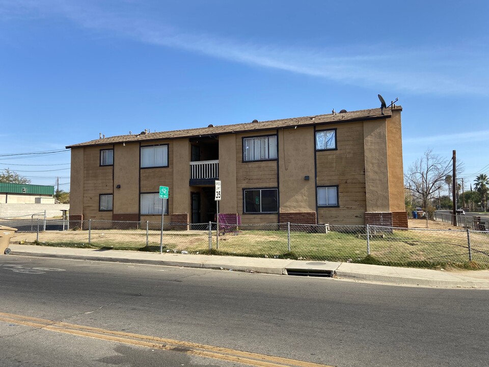 707 Sterling Rd in Bakersfield, CA - Building Photo