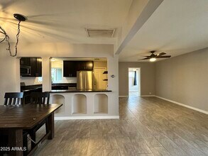 1802 E Hubbell St in Phoenix, AZ - Building Photo - Building Photo