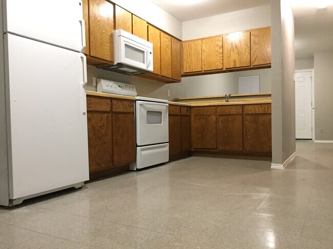 500 Burton Ave in San Antonio, TX - Building Photo - Building Photo