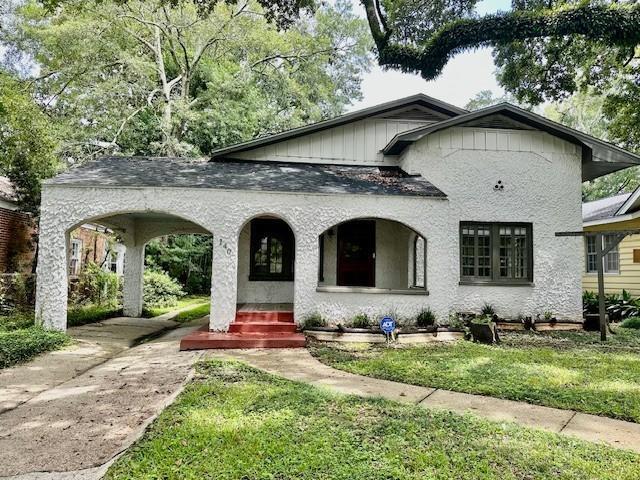 property at 140 Florence Pl