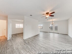 7315 Booker Bay in San Antonio, TX - Building Photo - Building Photo