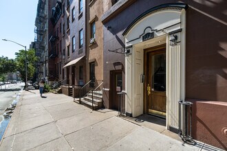212 E 13th St in New York, NY - Building Photo - Building Photo