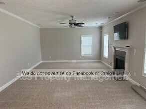 2427 Kimbolton Drive in Fayetteville, NC - Building Photo - Building Photo