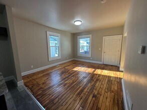 3860 N 19th Pl. in Milwaukee, WI - Building Photo - Building Photo