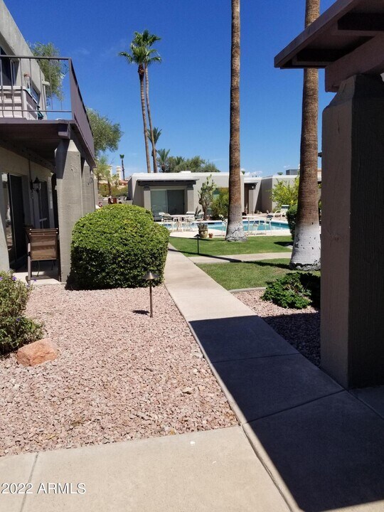 16745 E Gunsight Dr in Fountain Hills, AZ - Foto de edificio