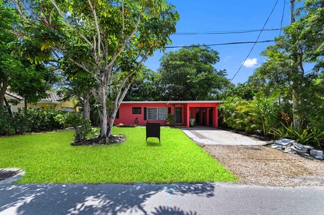 713 NE 17th Terrace in Fort Lauderdale, FL - Building Photo - Building Photo