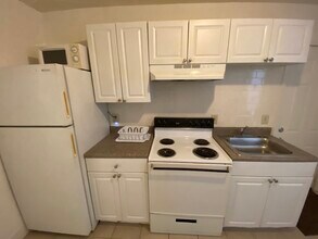 1929 E Dauphin St, Unit 2nd Floor in Philadelphia, PA - Foto de edificio - Building Photo