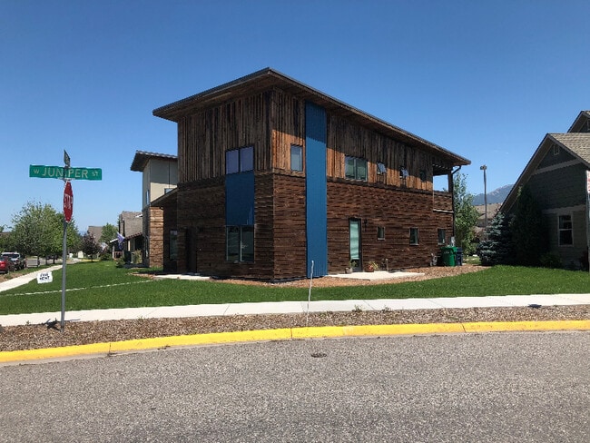 property at 1016 N 15th Ave