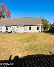 331 Lake Rd in Greenville, NC - Foto de edificio - Building Photo