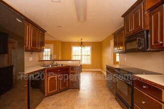 182 Lee Rd 2180 in Phenix City, AL - Building Photo - Building Photo