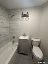 386 East St in New Britain, CT - Building Photo - Building Photo