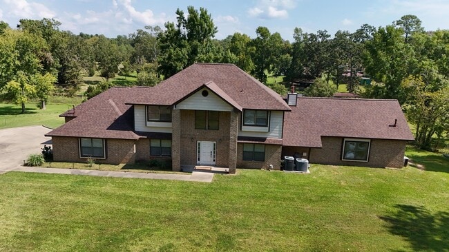 property at 231 Schmidt Ln