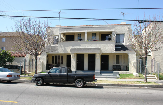 2951 James M Wood Blvd in Los Angeles, CA - Building Photo - Building Photo