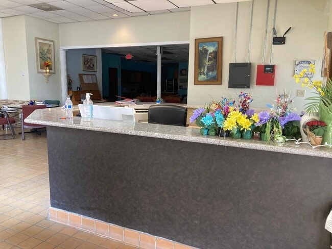 11001 Fondren Rd in Houston, TX - Foto de edificio - Building Photo