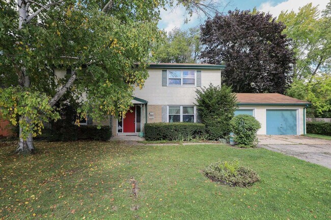 4522 Leslie Ann Ln in Mount Pleasant, WI - Building Photo - Building Photo