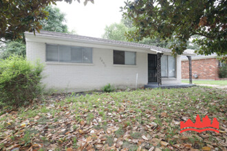 3493 W Horn Lake Rd in Memphis, TN - Building Photo - Building Photo