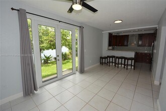 703 NW 135th Ave in Pembroke Pines, FL - Building Photo - Building Photo
